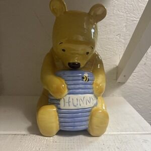 Disney Winnie the Pooh Classic Pooh Cookie Jar Figurine treasure Craft